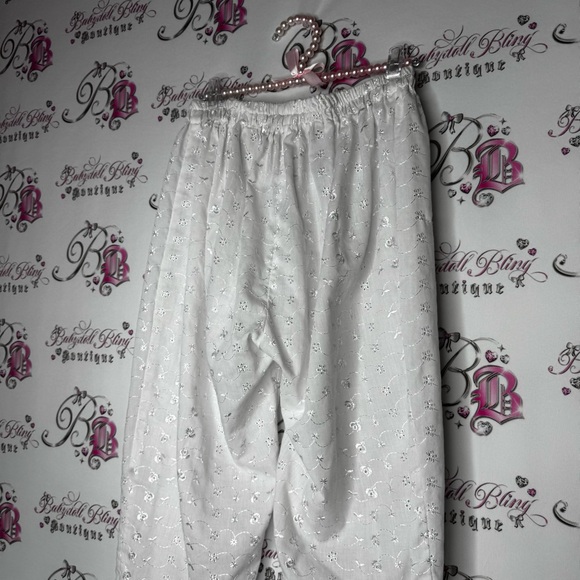Pants floral embroidered white lounge flowy lounge lightweight flowers shimmer - Picture 3 of 9